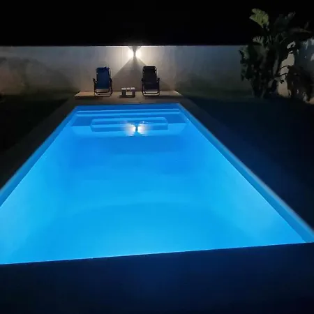 Holiday home Casitas De La Barrosa Con Jardin Y Piscina