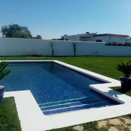 Casitas De La Barrosa Con Jardin Y Piscina Holiday home Chiclana de la Frontera