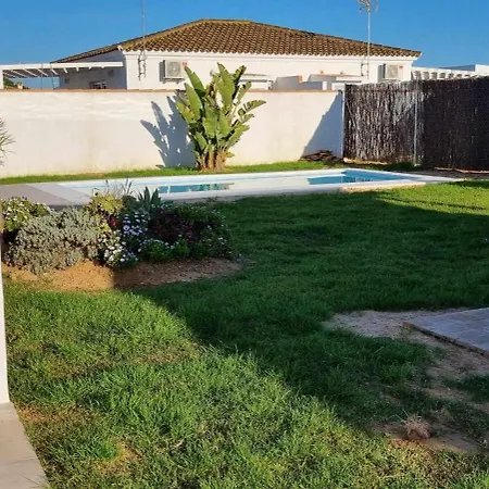 Casitas De La Barrosa Con Jardin Y Piscina *